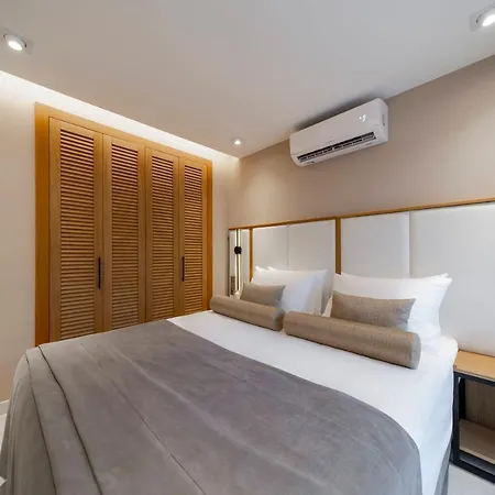 Aparthotel Helis Premium