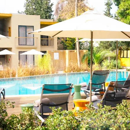 Helis Premium Aparthotel *
